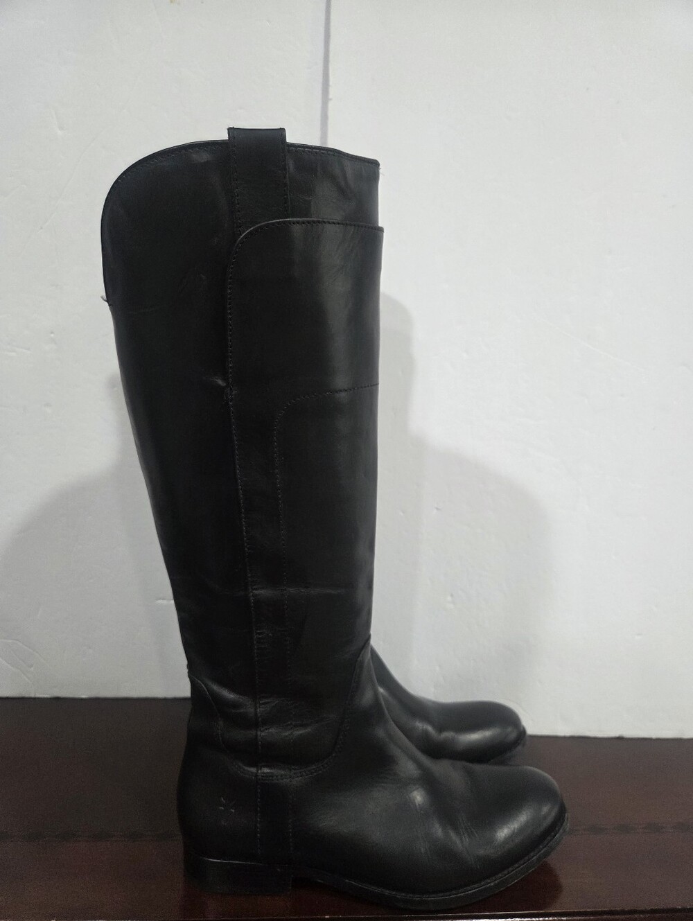 Frye Classic Black Leather Riding Tall Women's Boots Sz.8B